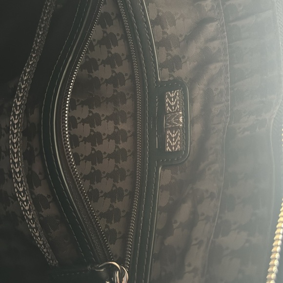 Karl Lagerfeld Paris Zipper Pink/Purple Ombré Tote With Keychain - Picture 10 of 16